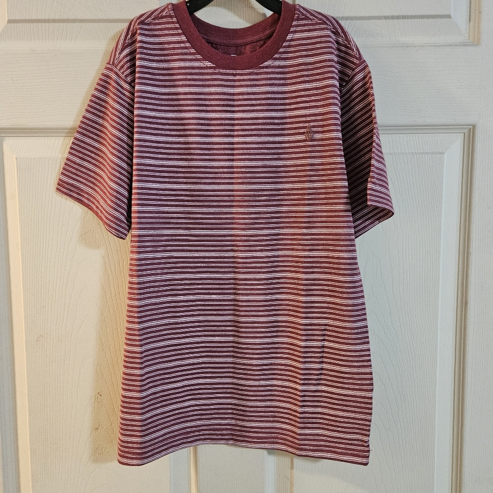 VOLCOM BOYS STRIPED TEE: RED/WHITE: NEW WITH TAGS: SIZE M (10/12)